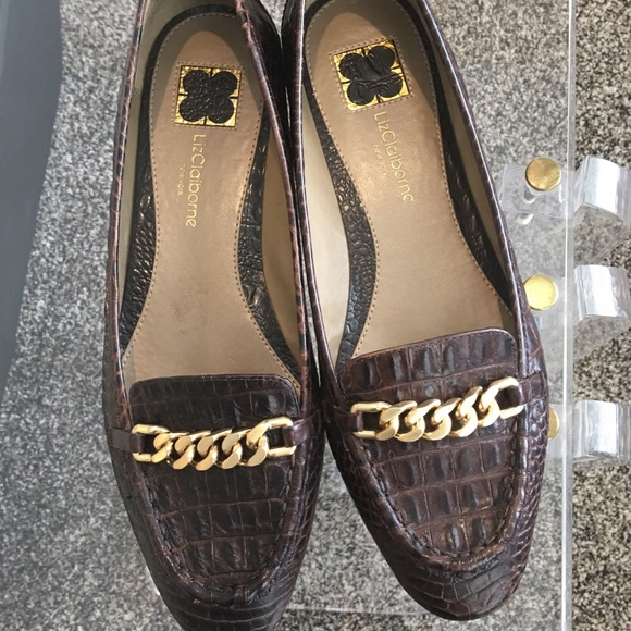 Liz Claiborne Shoes - NWOT- Liz Claiborne Brown Flat Shoe